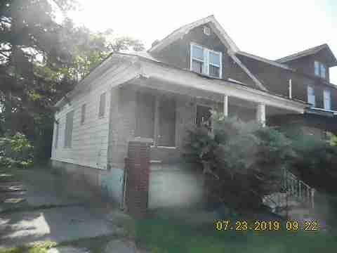 8956 Isham (4)_m.jpg